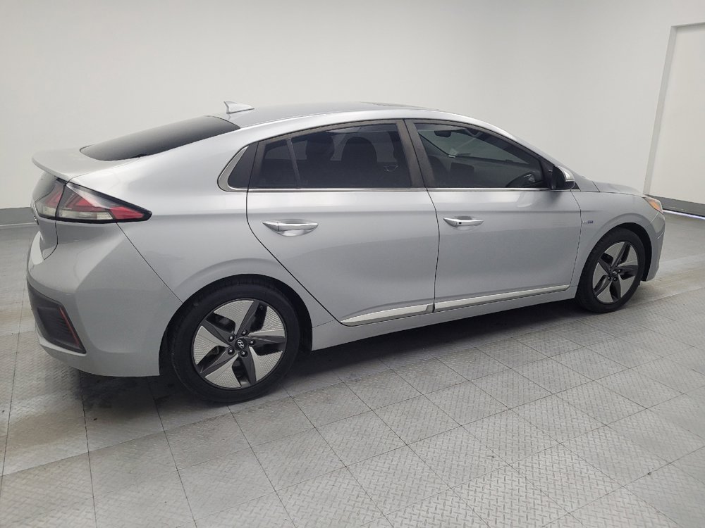 Used 2020 Hyundai Ioniq Limited image 10