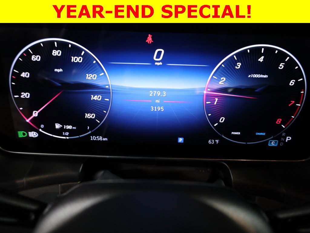 Used 2025 Mercedes-Benz GLC 300 4MATIC image 18