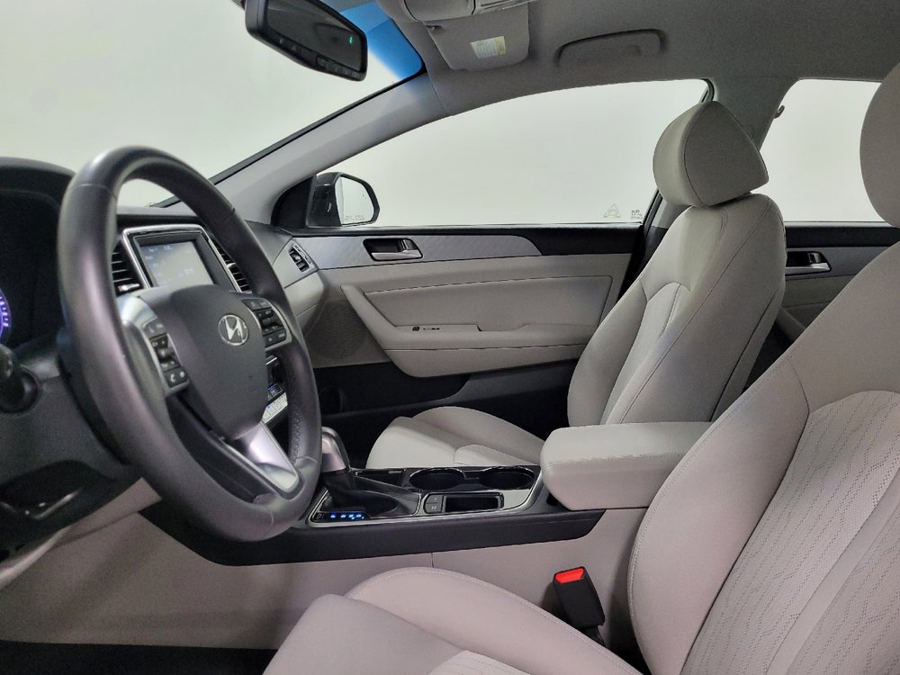 Used 2019 Hyundai Sonata Plug-In Hybrid image 17