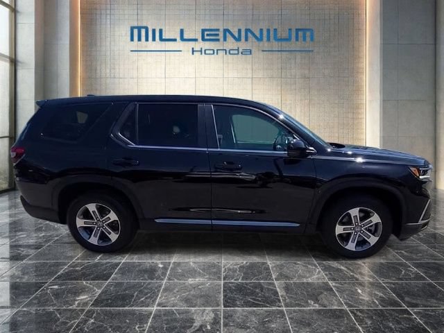 Used 2025 Honda Pilot EX-L image 40