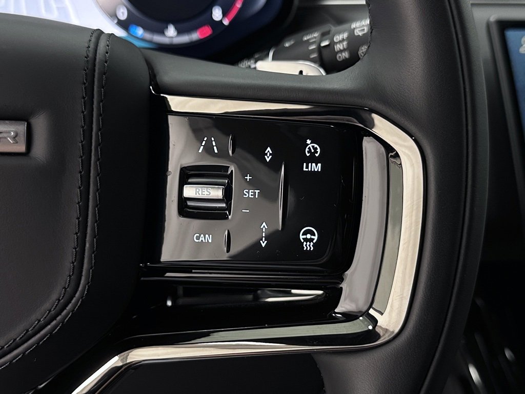 Used 2025 Land Rover Range Rover Sport Dynamic SE image 26