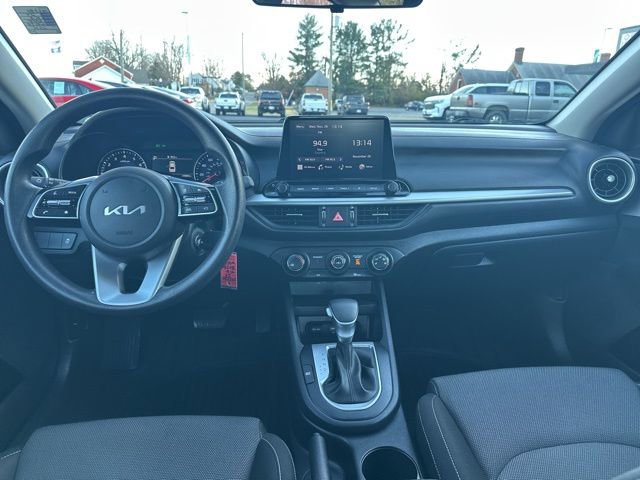 Used 2024 Kia Forte LXS image 28