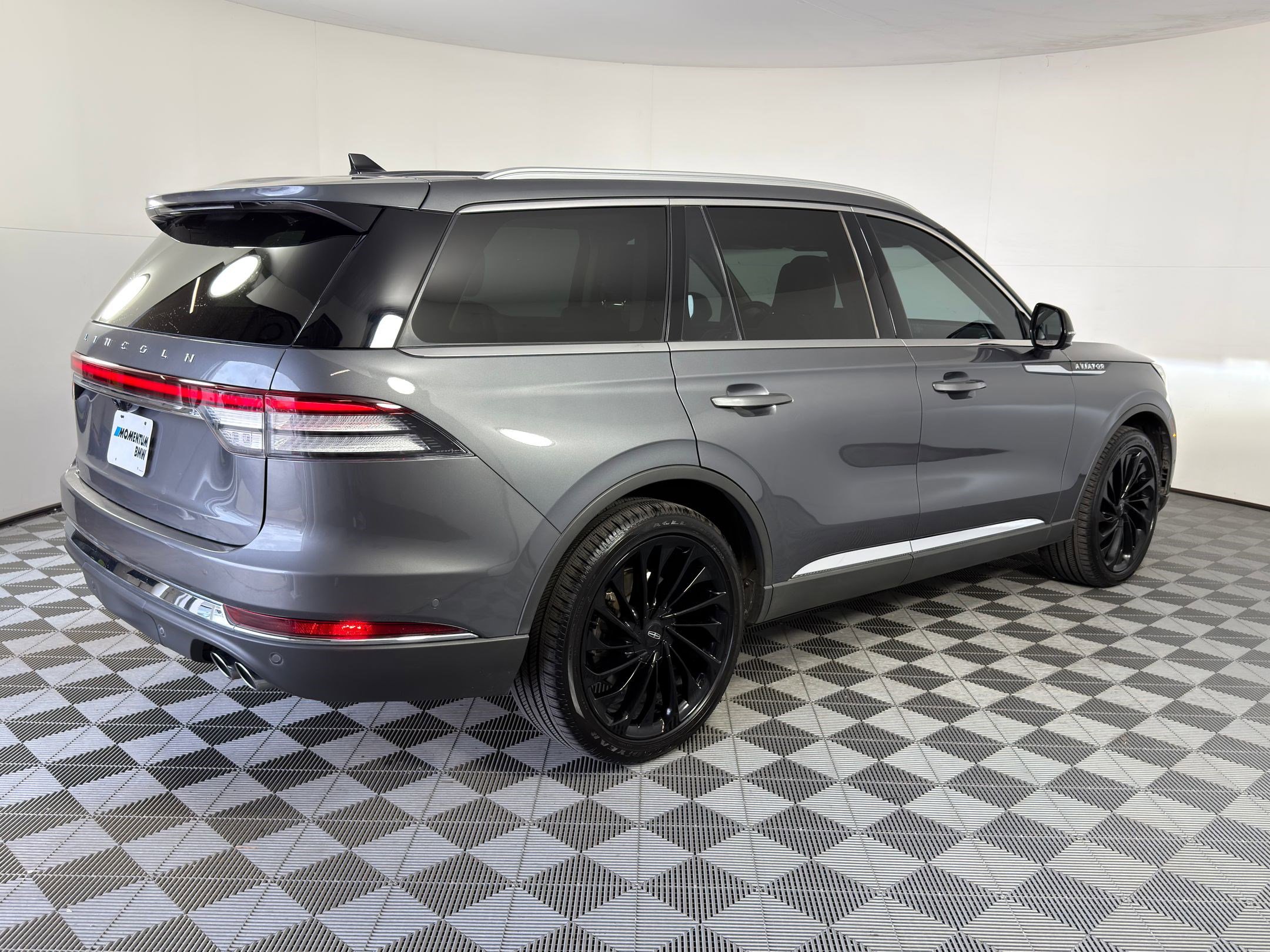Used 2022 Lincoln Aviator Reserve w/ Equipment Group 201A AWD/4WD image 8