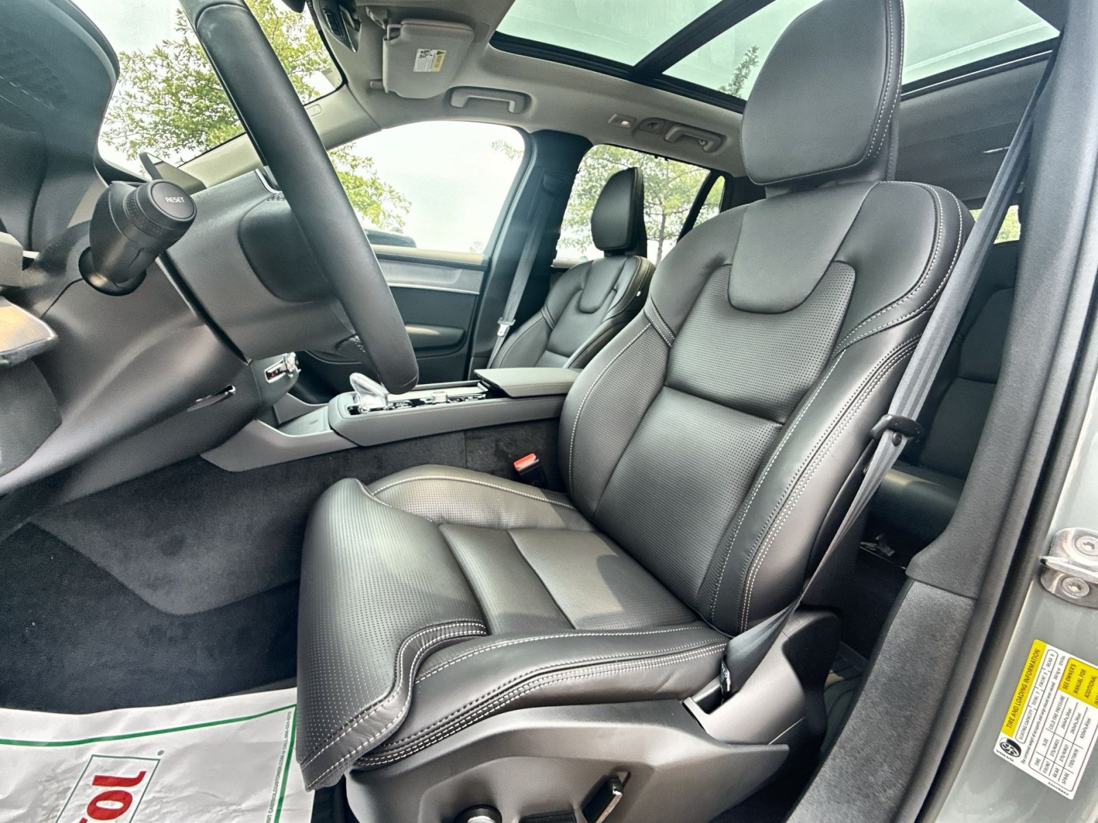 New 2026 Volvo XC90 B6 Ultra w/ Protection Package AWD/4WD image 13
