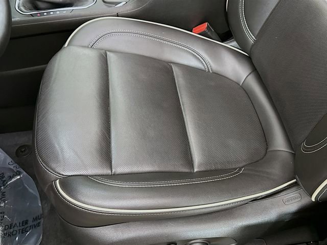 Used 2023 Chevrolet Traverse Premier image 21