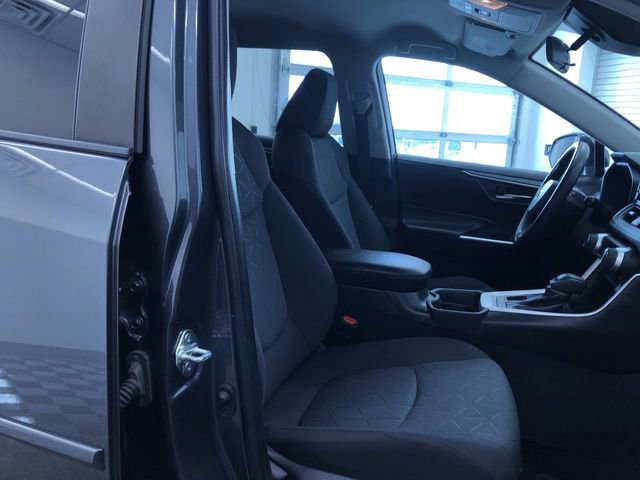 Used 2020 Toyota RAV4 XLE w/ All Weather Liner Package image 22