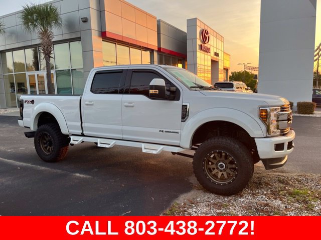 Used 2018 Ford F250 Lariat w/ Lariat Value Package AWD/4WD image 2