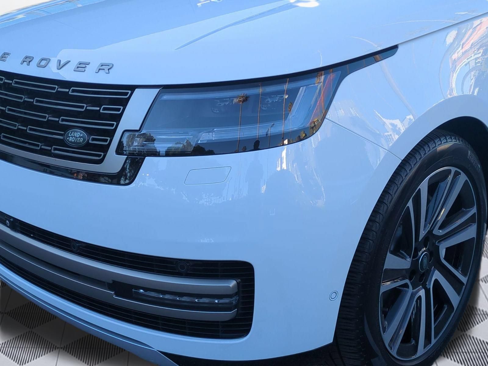 Used 2023 Land Rover Range Rover SE AWD/4WD image 10