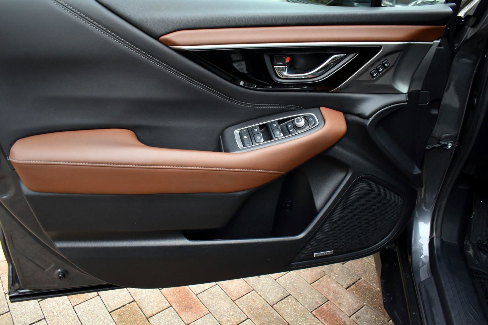 Used 2020 Subaru Outback Touring w/ Popular Package #2 image 29