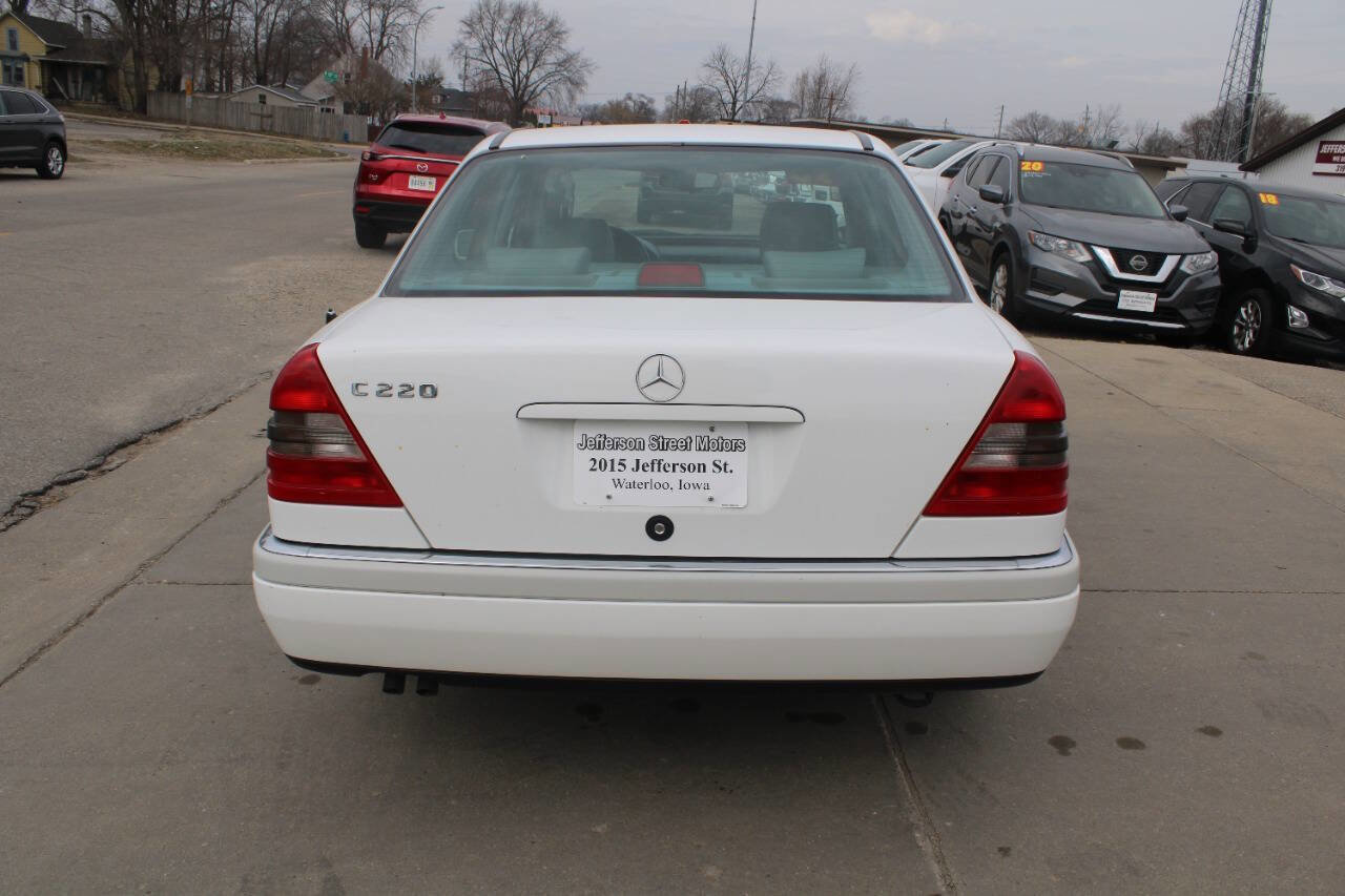 Used 1996 Mercedes-Benz C 220 Sedan image 4