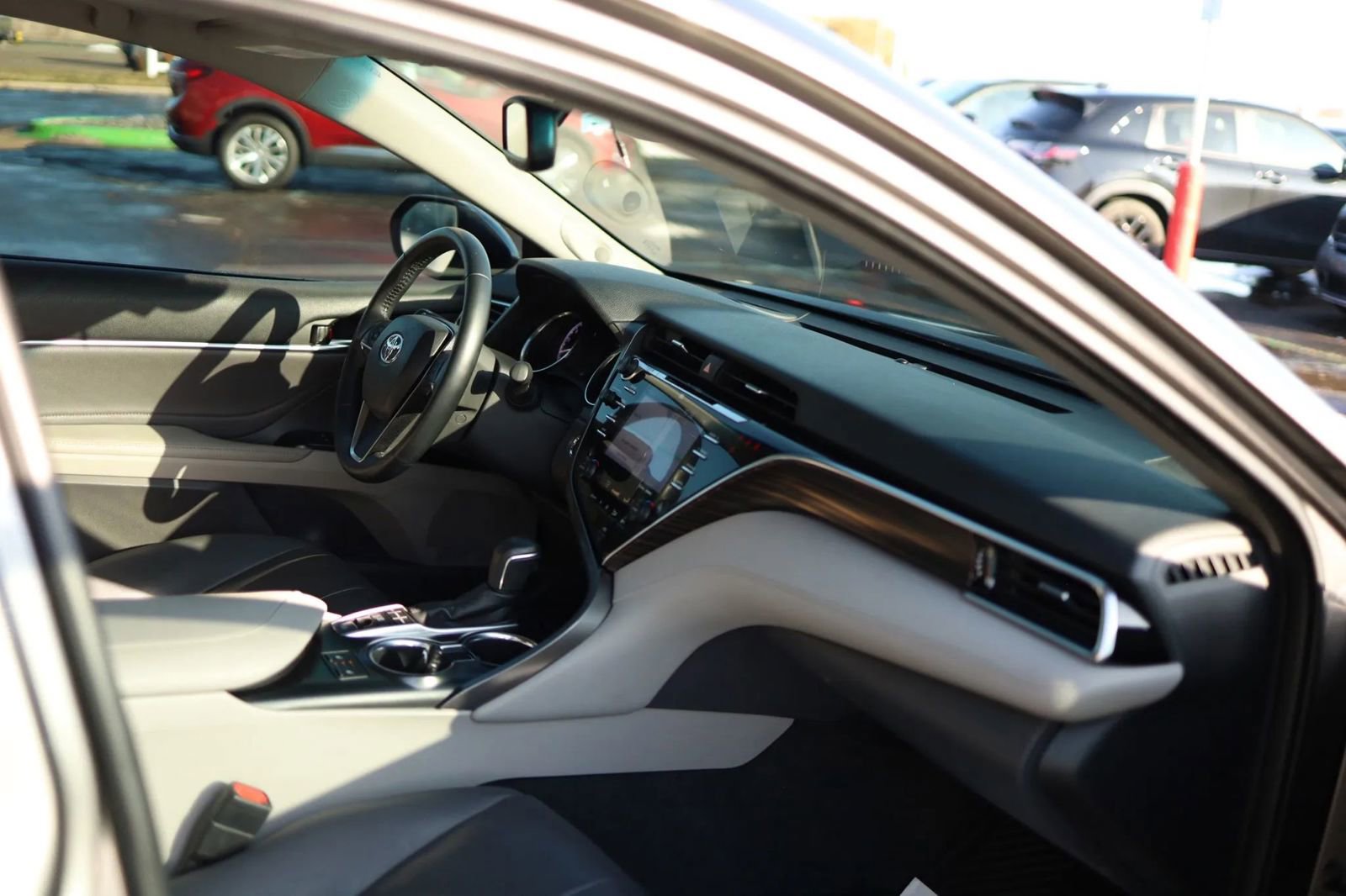 Used 2018 Toyota Camry XLE w/ Driver Assist Package FWD image 50