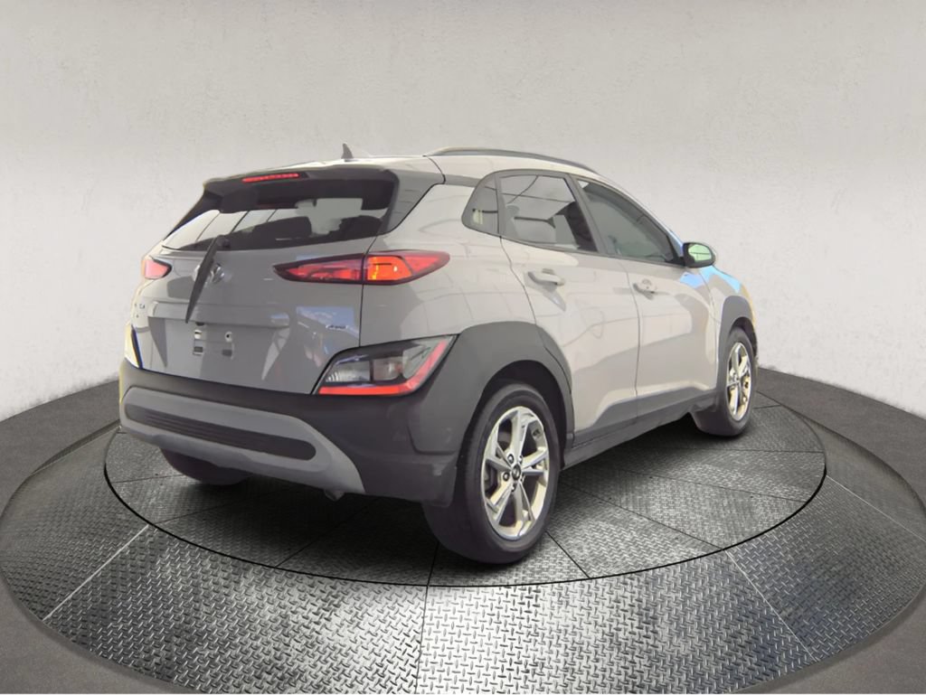 Used 2023 Hyundai Kona SEL AWD/4WD image 2