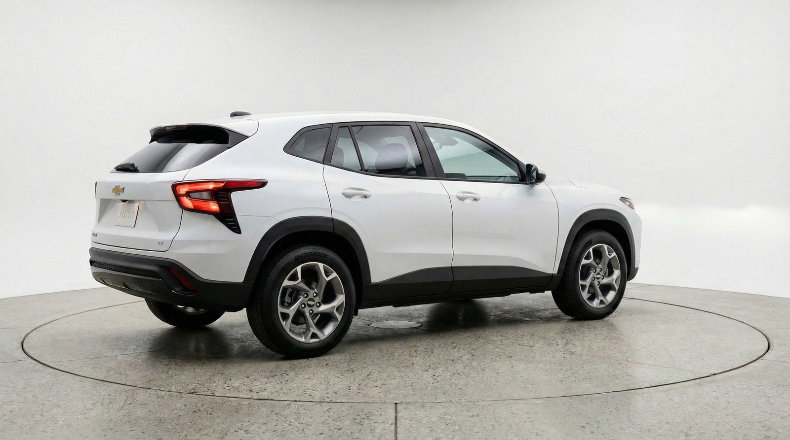 Used 2025 Chevrolet Trax LT image 9