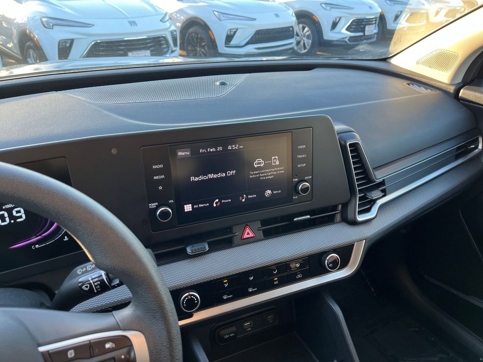 Used 2025 Kia Sportage LX FWD image 17
