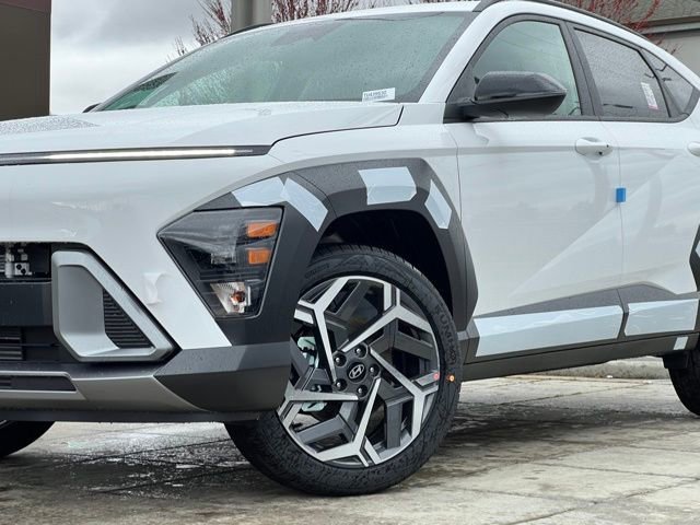 New 2026 Hyundai Kona SEL Premium image 2