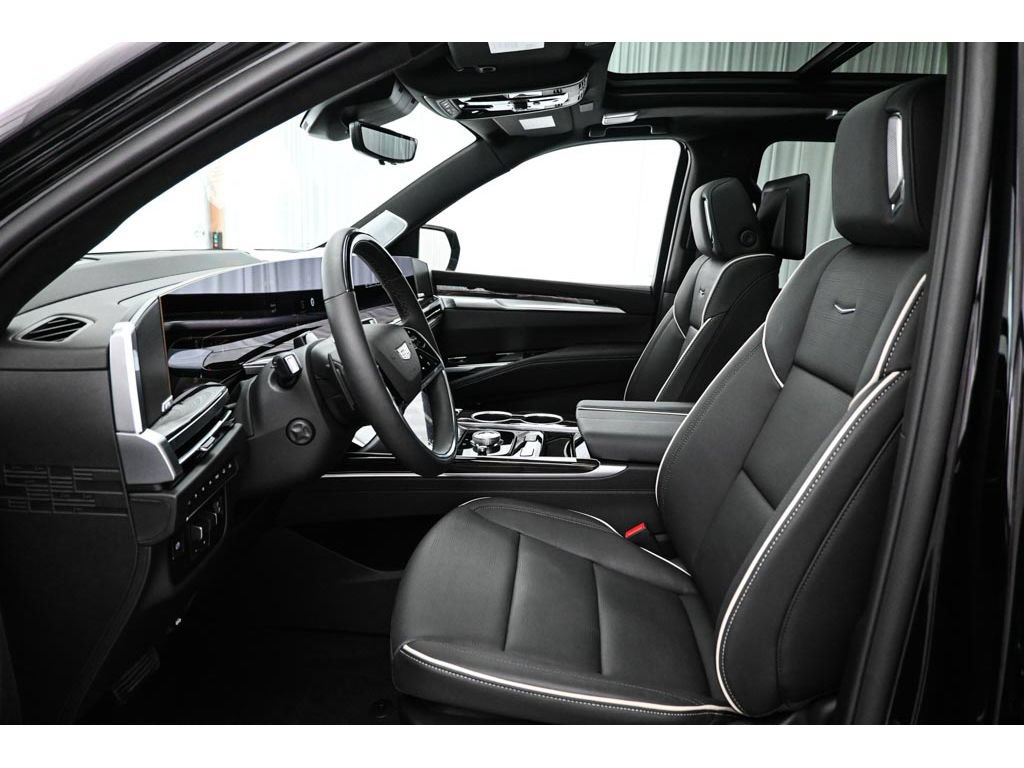 New 2026 Cadillac Escalade ESV Luxury w/ LPO, Radiant Package AWD/4WD image 28