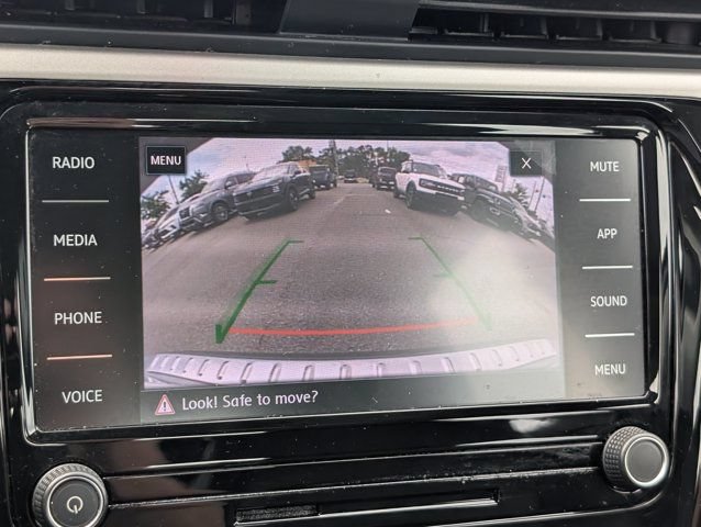 Used 2021 Volkswagen Passat 2.0T SE FWD image 18
