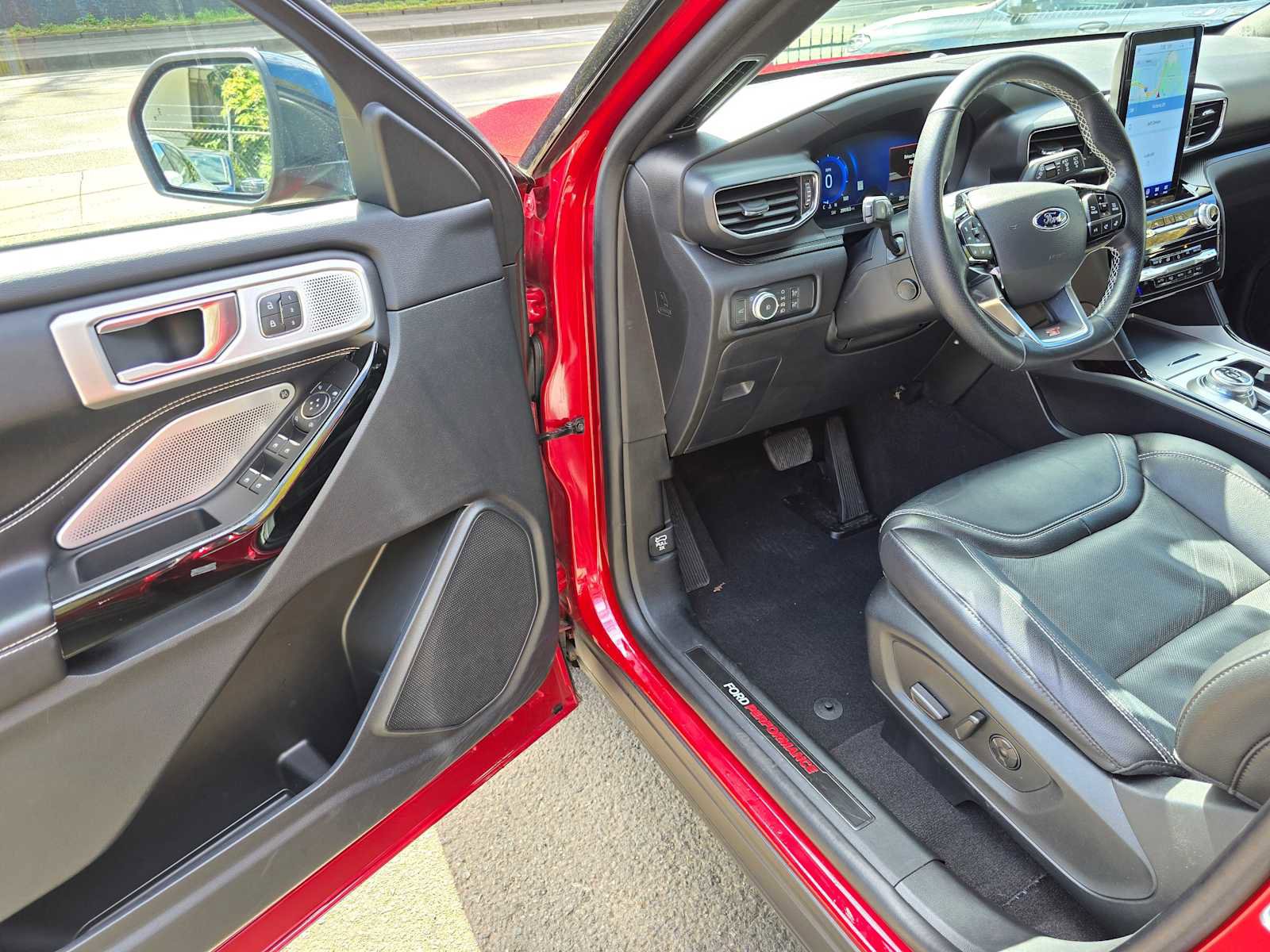 Used 2022 Ford Explorer ST w/ Equipment Group 401A image 19