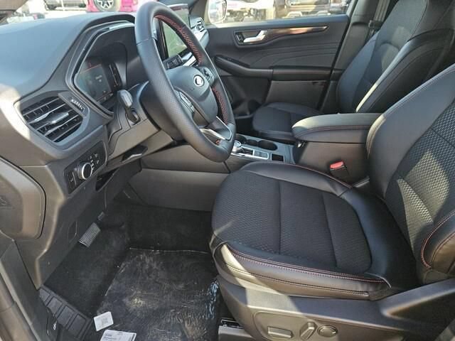 New 2026 Ford Escape ST-Line w/ Tech Pack #1 FWD image 18