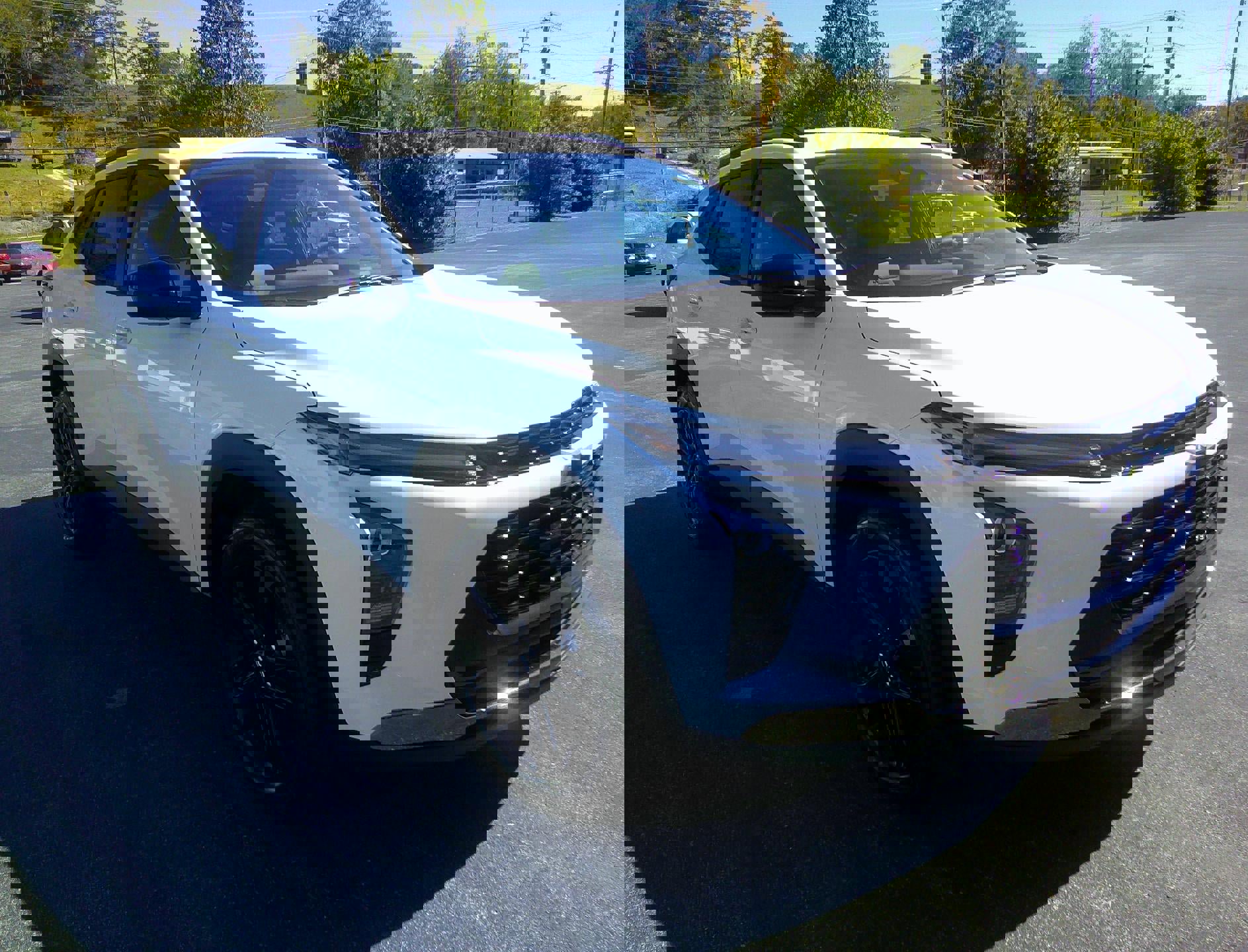 Used 2025 Chevrolet Trax ACTIV image 6