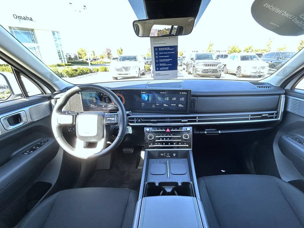 Used 2025 Hyundai Santa Fe SE AWD/4WD image 13