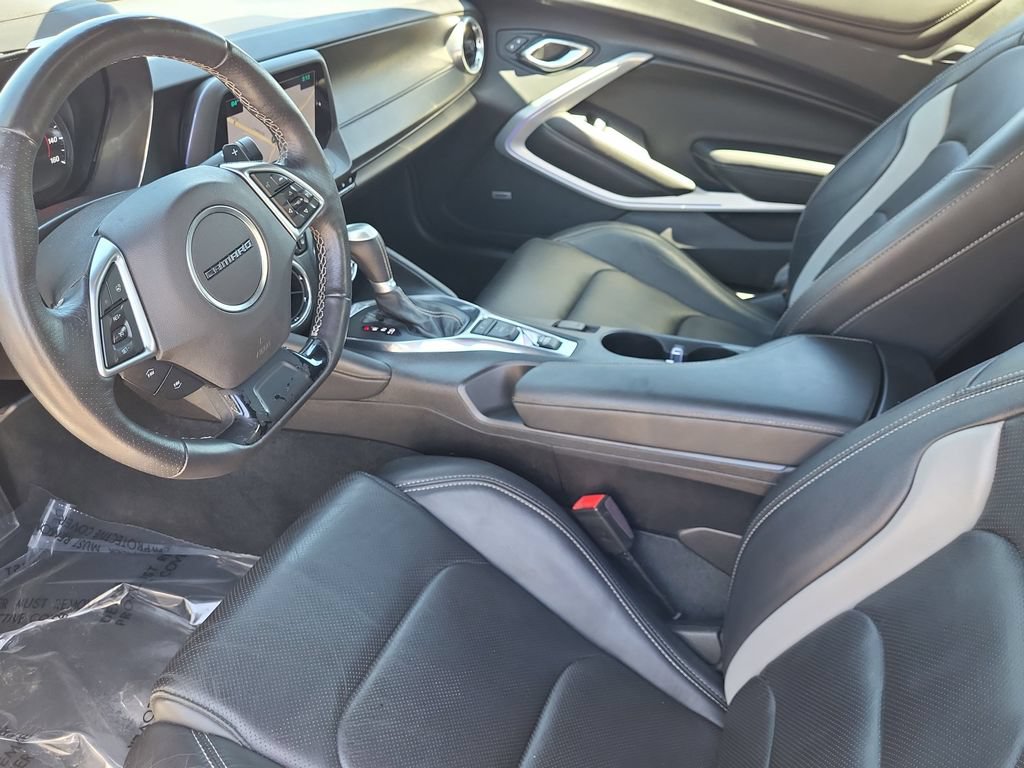 Used 2016 Chevrolet Camaro LT RWD image 12