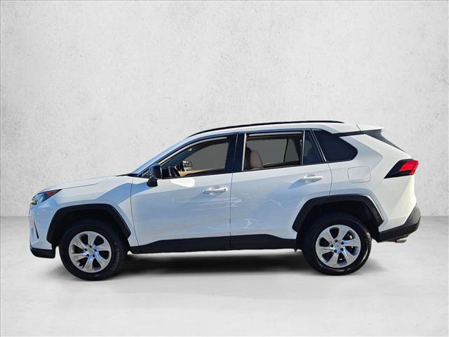 Used 2019 Toyota RAV4 LE image 9