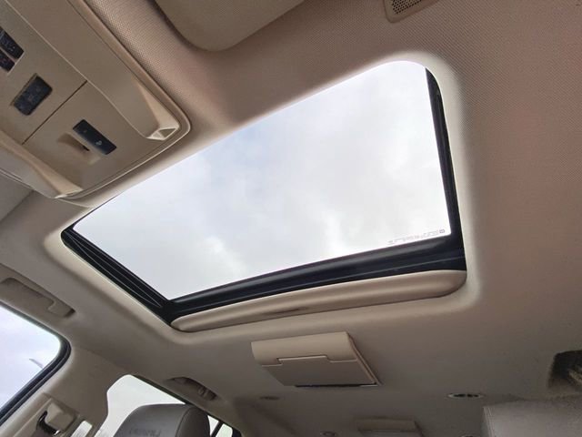 Used 2016 GMC Yukon XL Denali w/ Open Road Package image 16