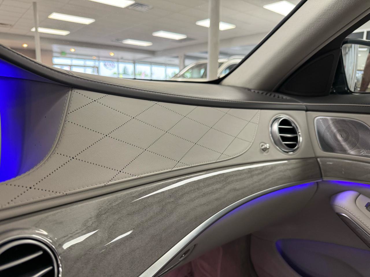 Used 2016 Mercedes-Benz S 550 4MATIC Sedan image 27