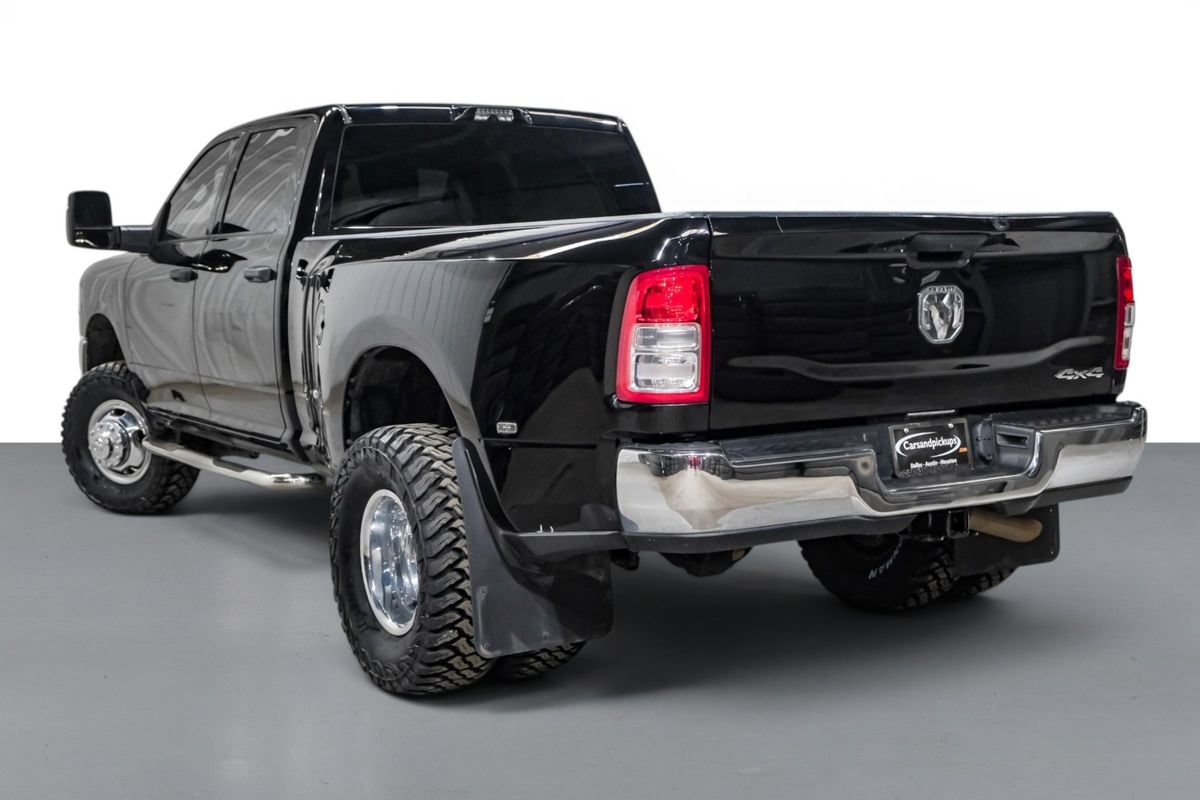 Used 2024 RAM 3500 Tradesman w/ Chrome Appearance Group AWD/4WD image 8