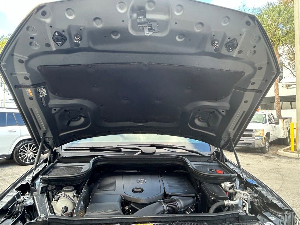 Used 2025 Mercedes-Benz GLE 450e 4MATIC image 27