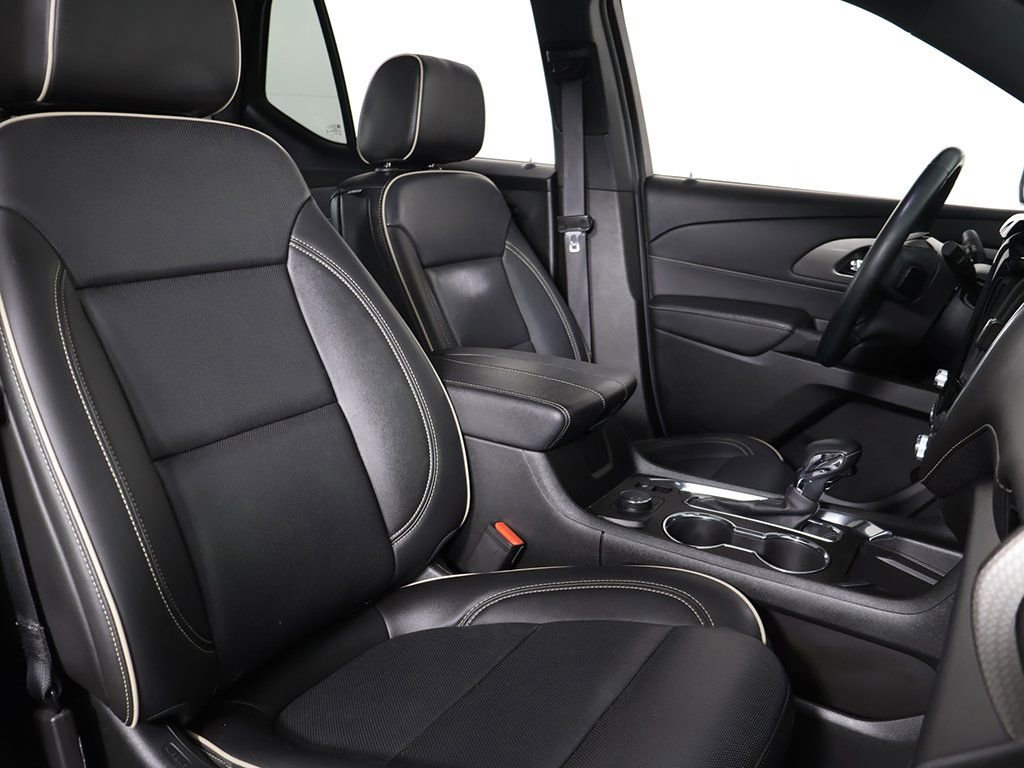Used 2023 Chevrolet Traverse Premier AWD/4WD image 34