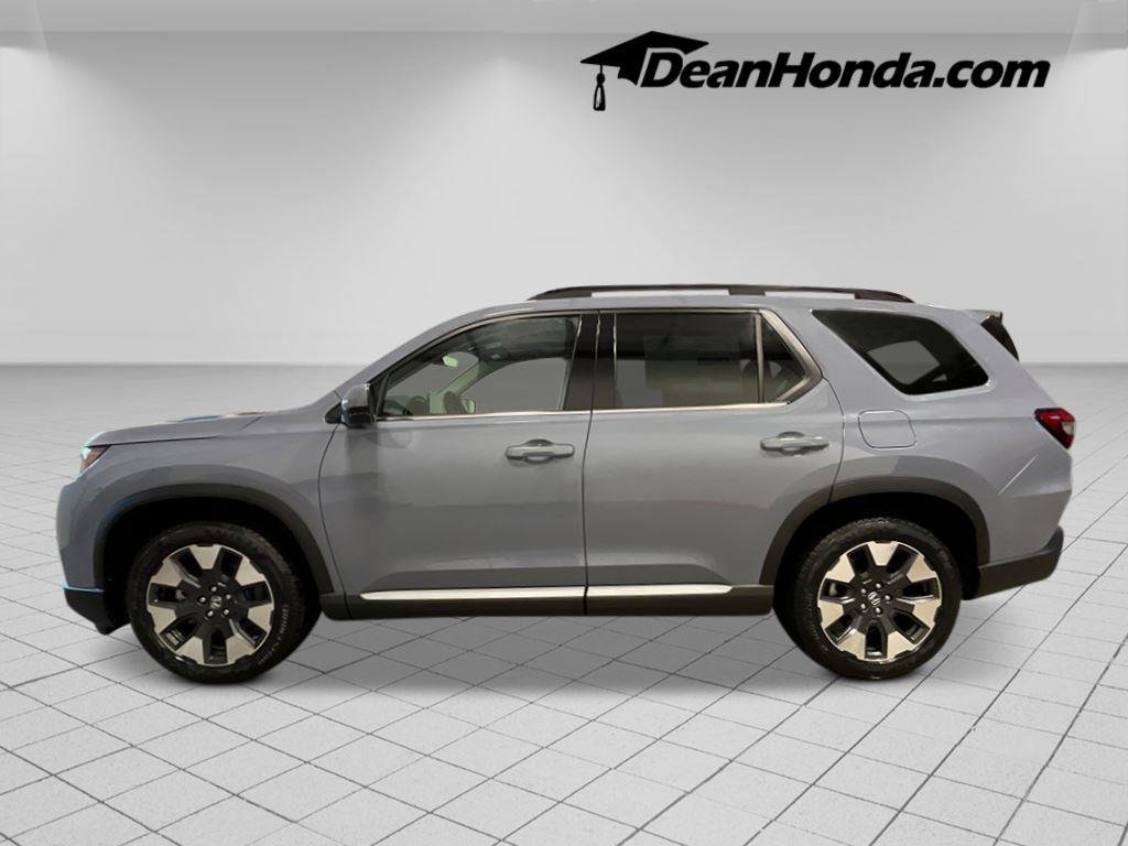 New 2026 Honda Pilot Touring image 2