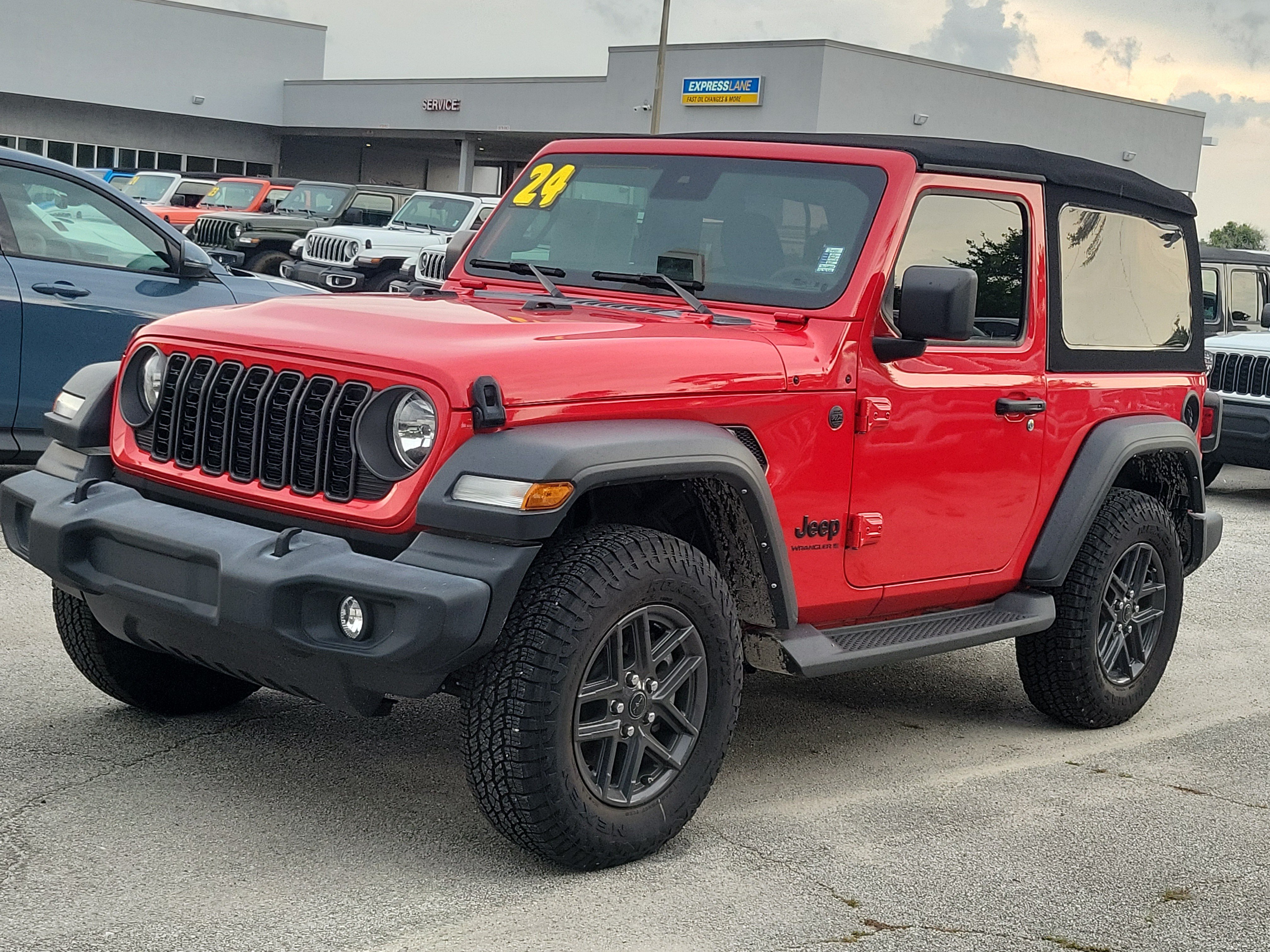 Used 2024 Jeep Wrangler Sport AWD/4WD image 2