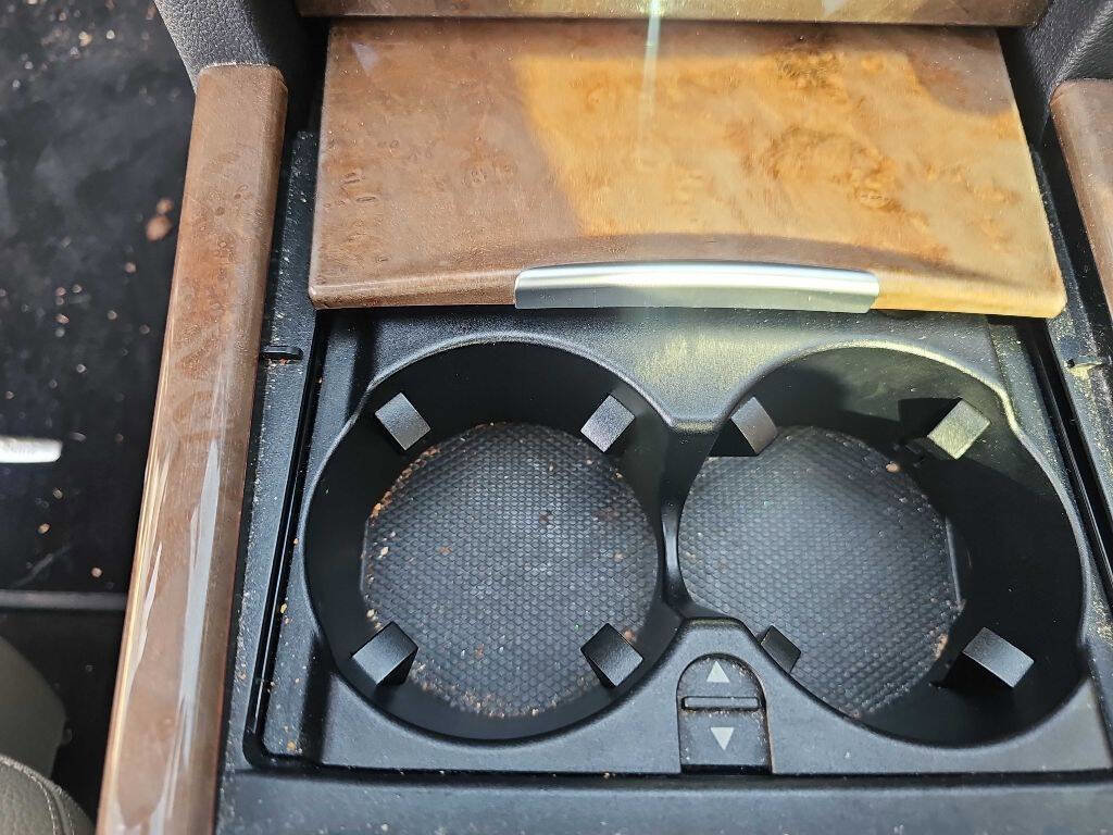 Used 2013 Mercedes-Benz E 350 4MATIC Sedan image 20