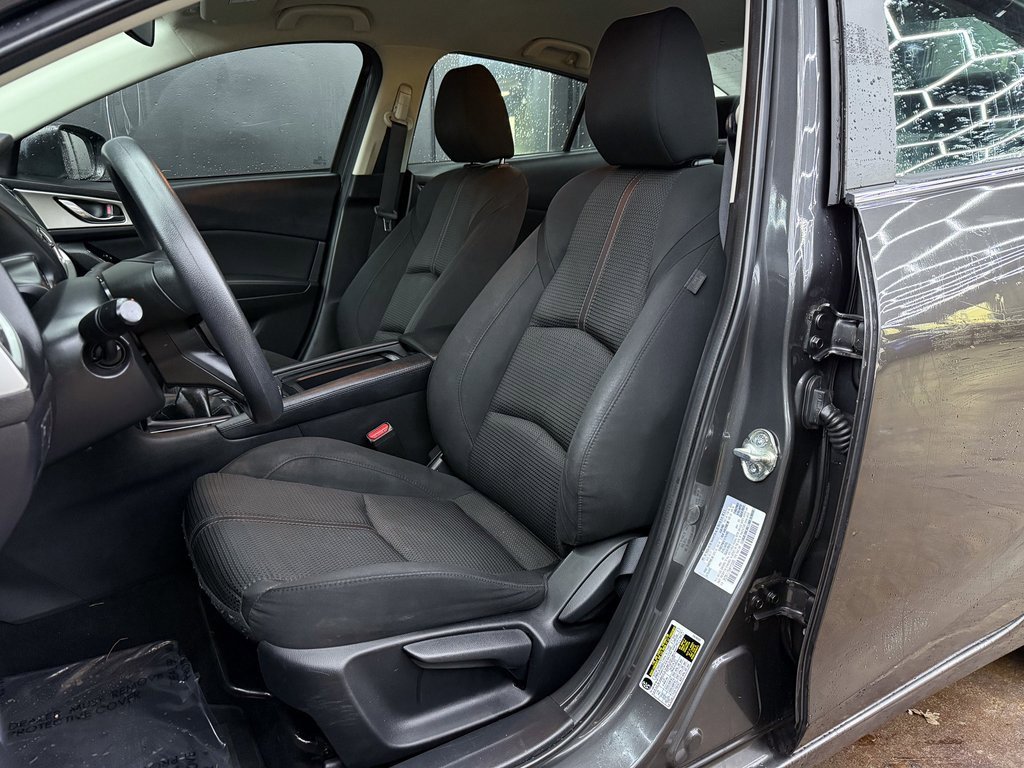 Used 2017 MAZDA MAZDA3 Sport w/ Preferred Equipment Package image 17