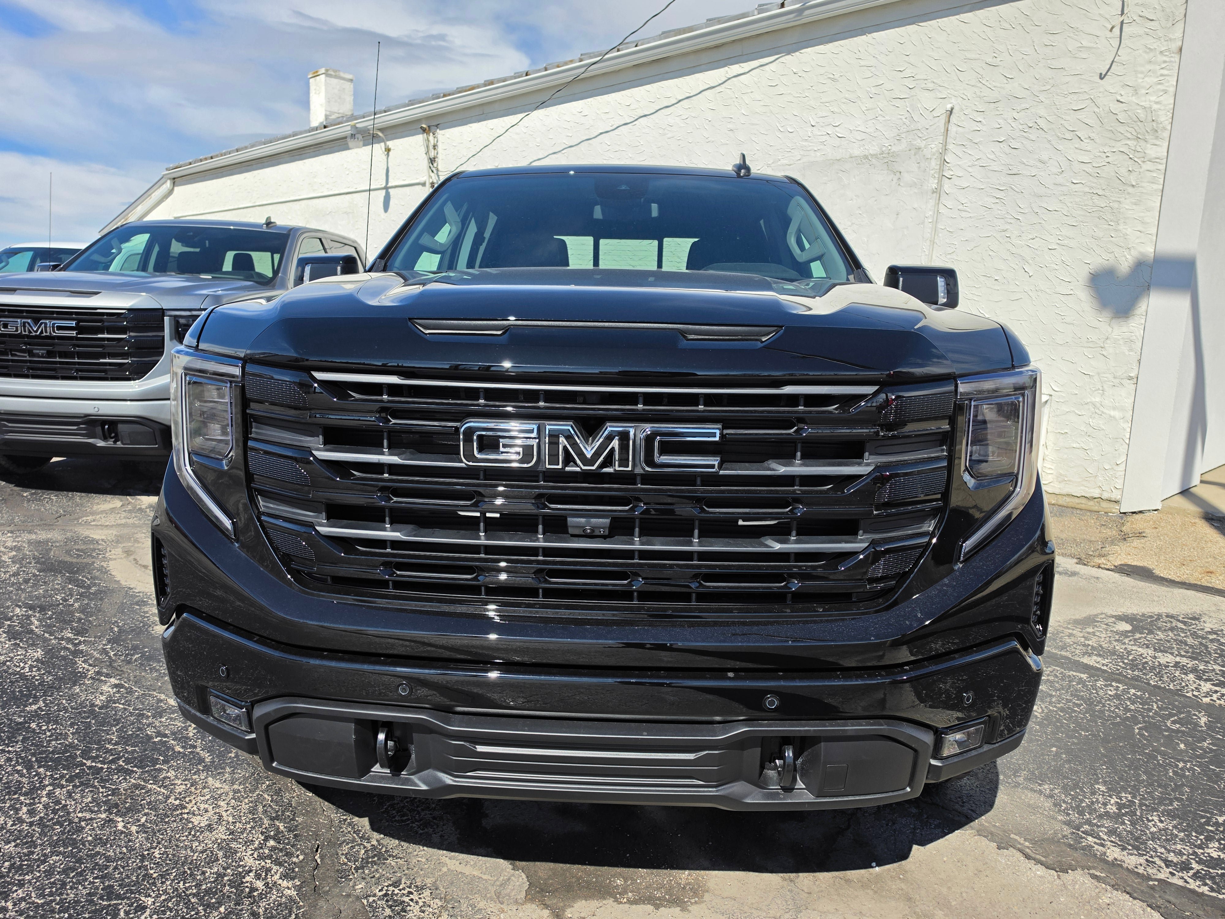 New 2026 GMC Sierra 1500 Elevation w/ Elevation Premium Package AWD/4WD image 2