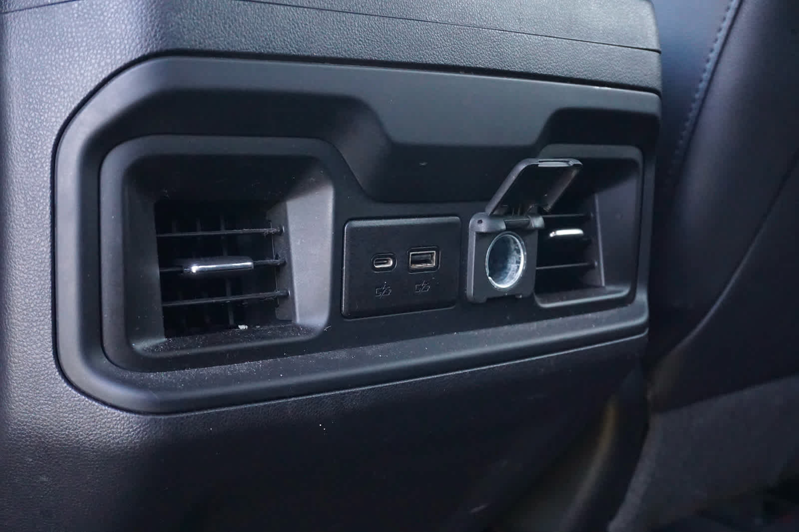 Used 2019 Chevrolet Silverado 1500 LT Trail Boss AWD/4WD image 33