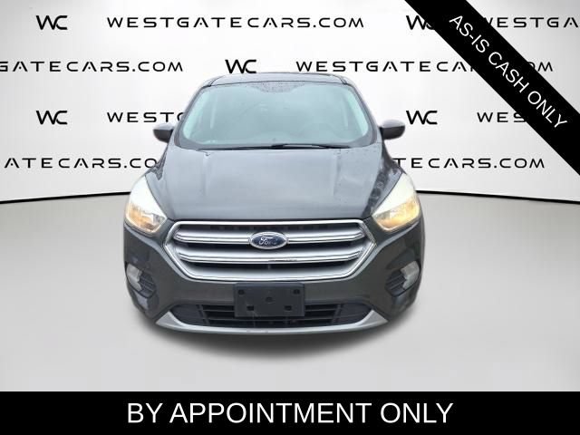 Used 2017 Ford Escape SE FWD image 2