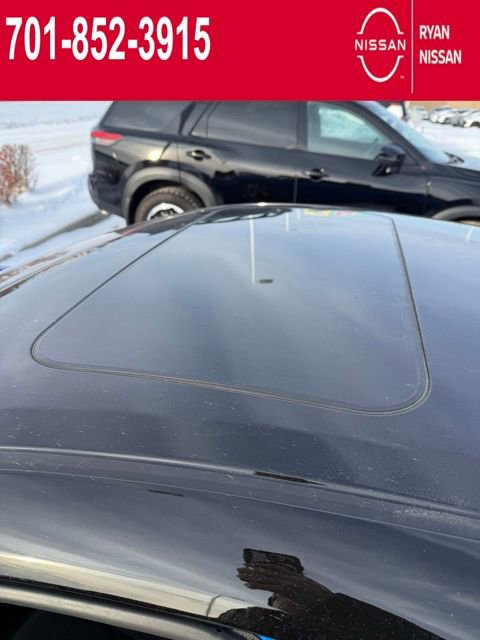 Certified 2023 Nissan Sentra SR w/ SR Premium Package image 7