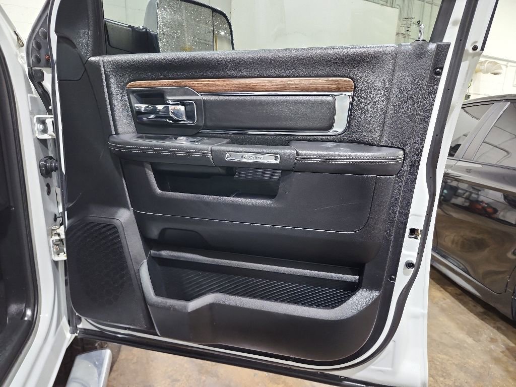 Used 2017 RAM 2500 Laramie AWD/4WD image 18