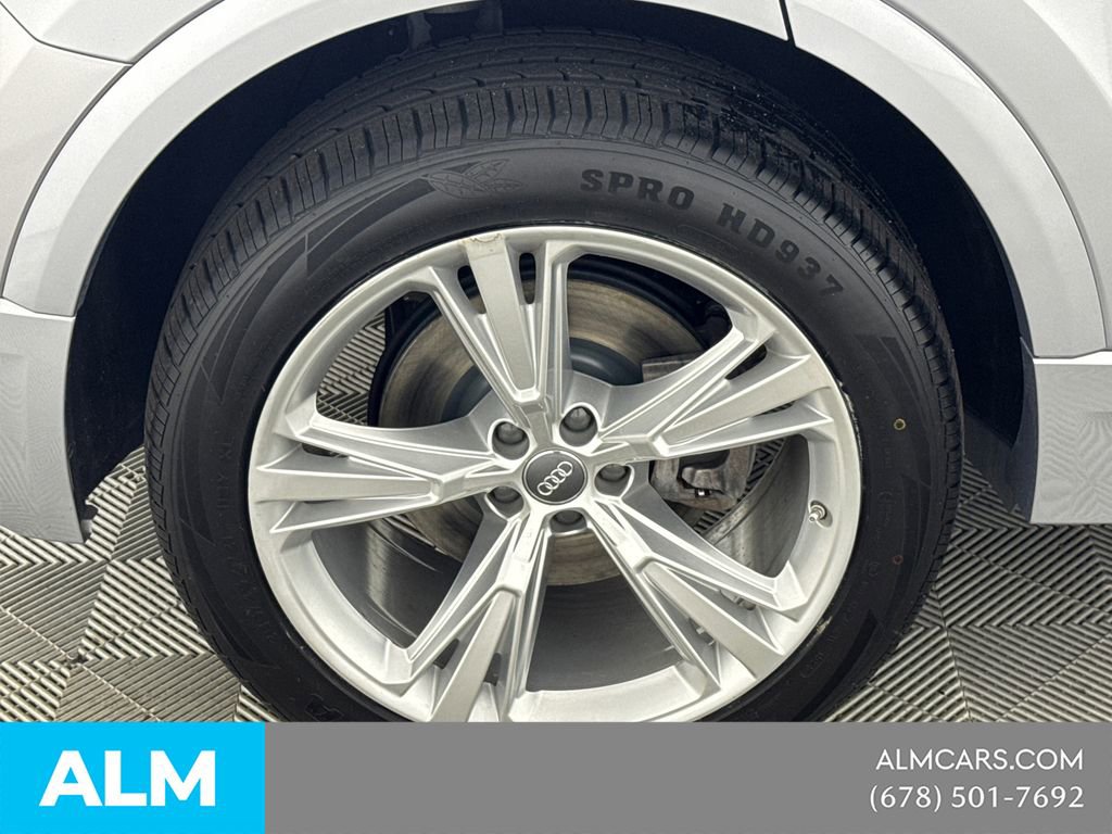 Used 2022 Audi Q8 Premium AWD/4WD image 22