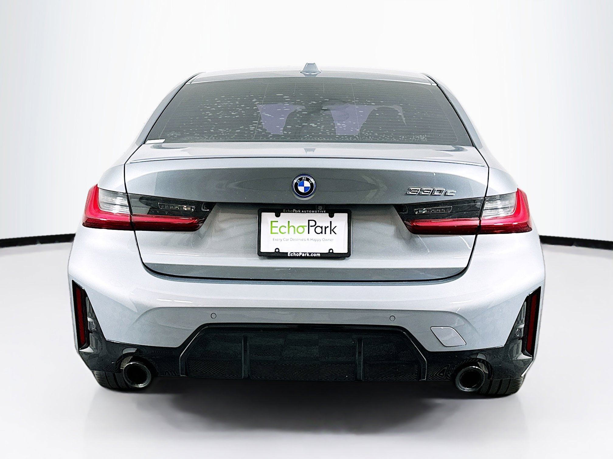 Used 2023 BMW 330e w/ M Sport Package image 7