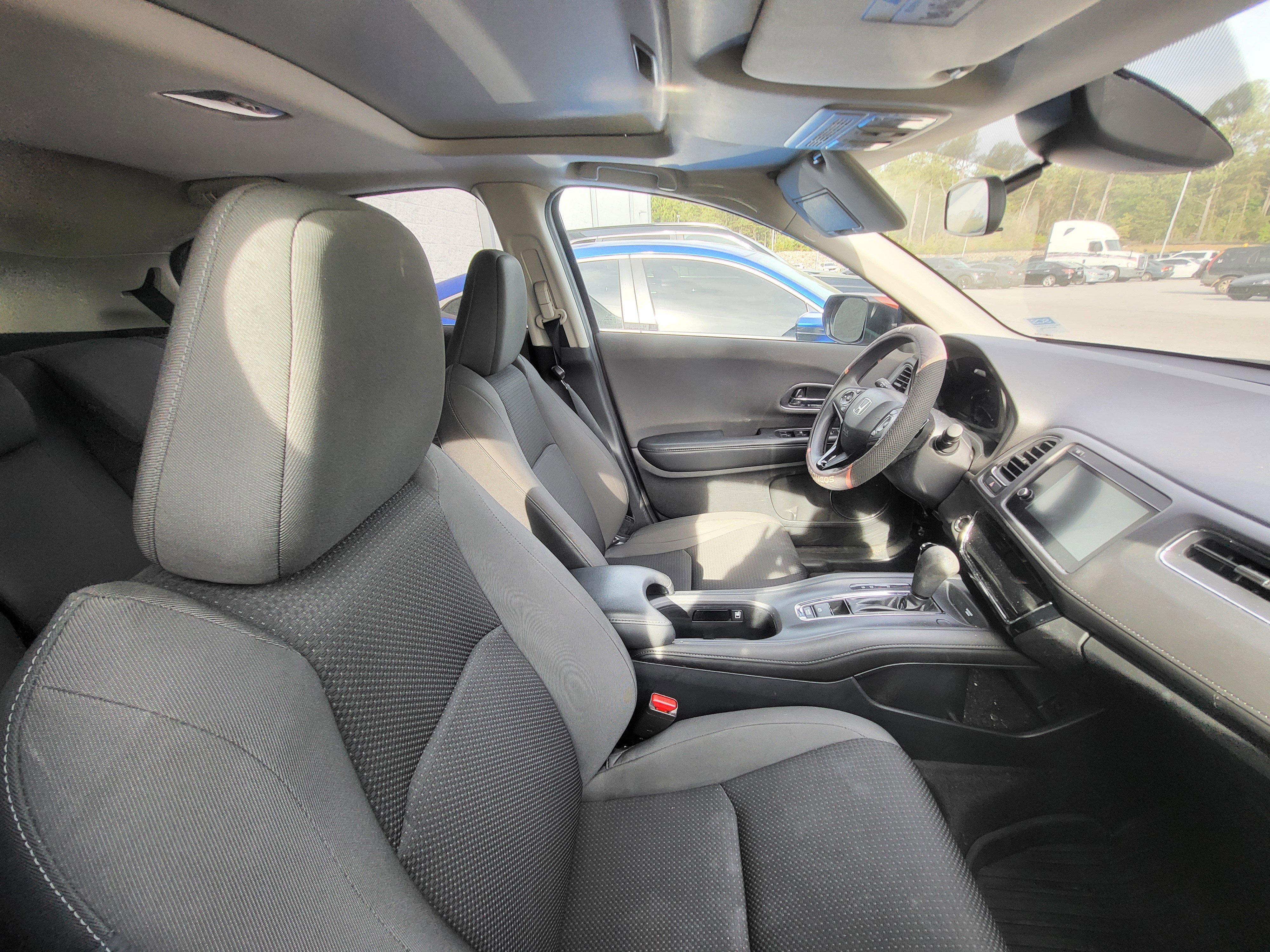 Used 2020 Honda HR-V EX image 8