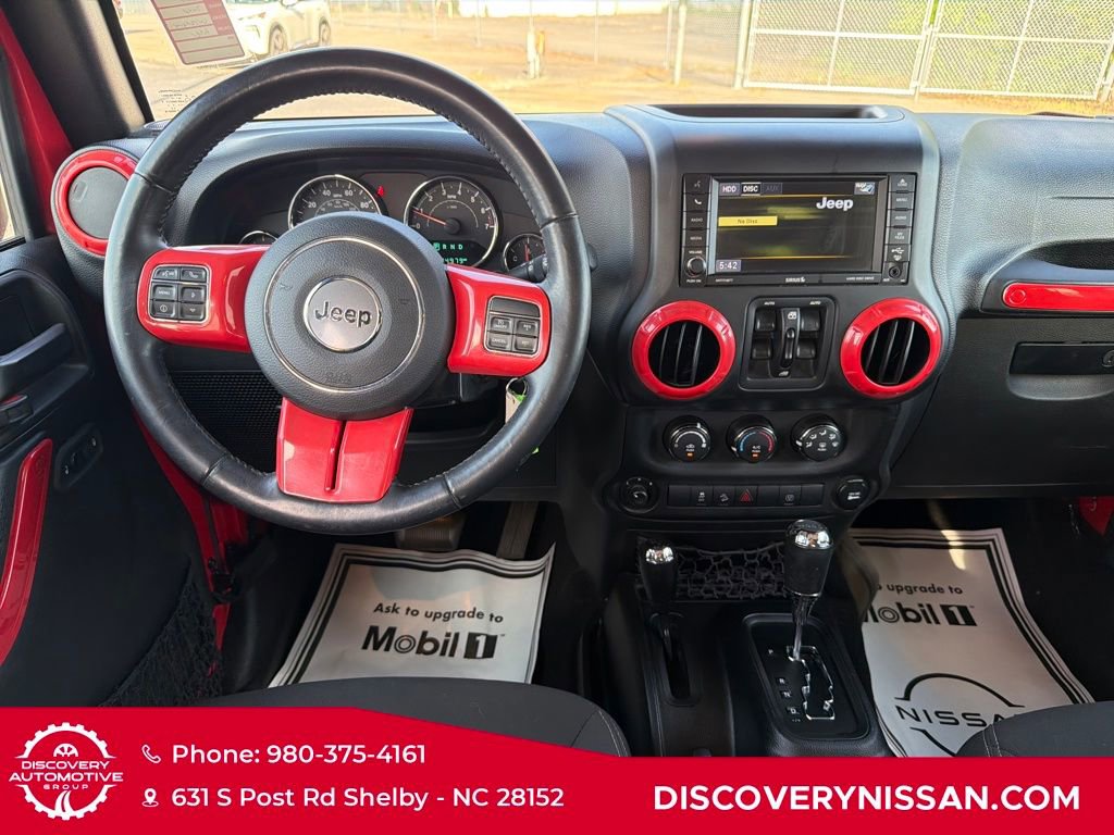 Used 2017 Jeep Wrangler Unlimited Sahara w/ Connectivity Group image 30