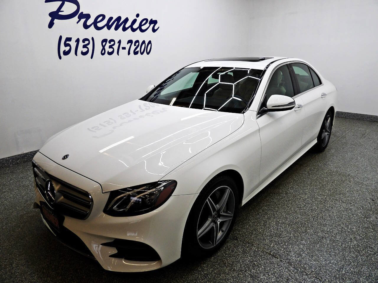 Used 2019 Mercedes-Benz E 300 4MATIC image 1
