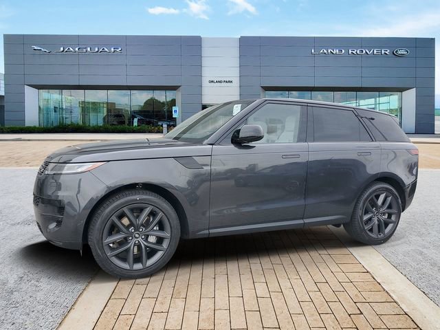 Used 2025 Land Rover Range Rover Sport SE image 8
