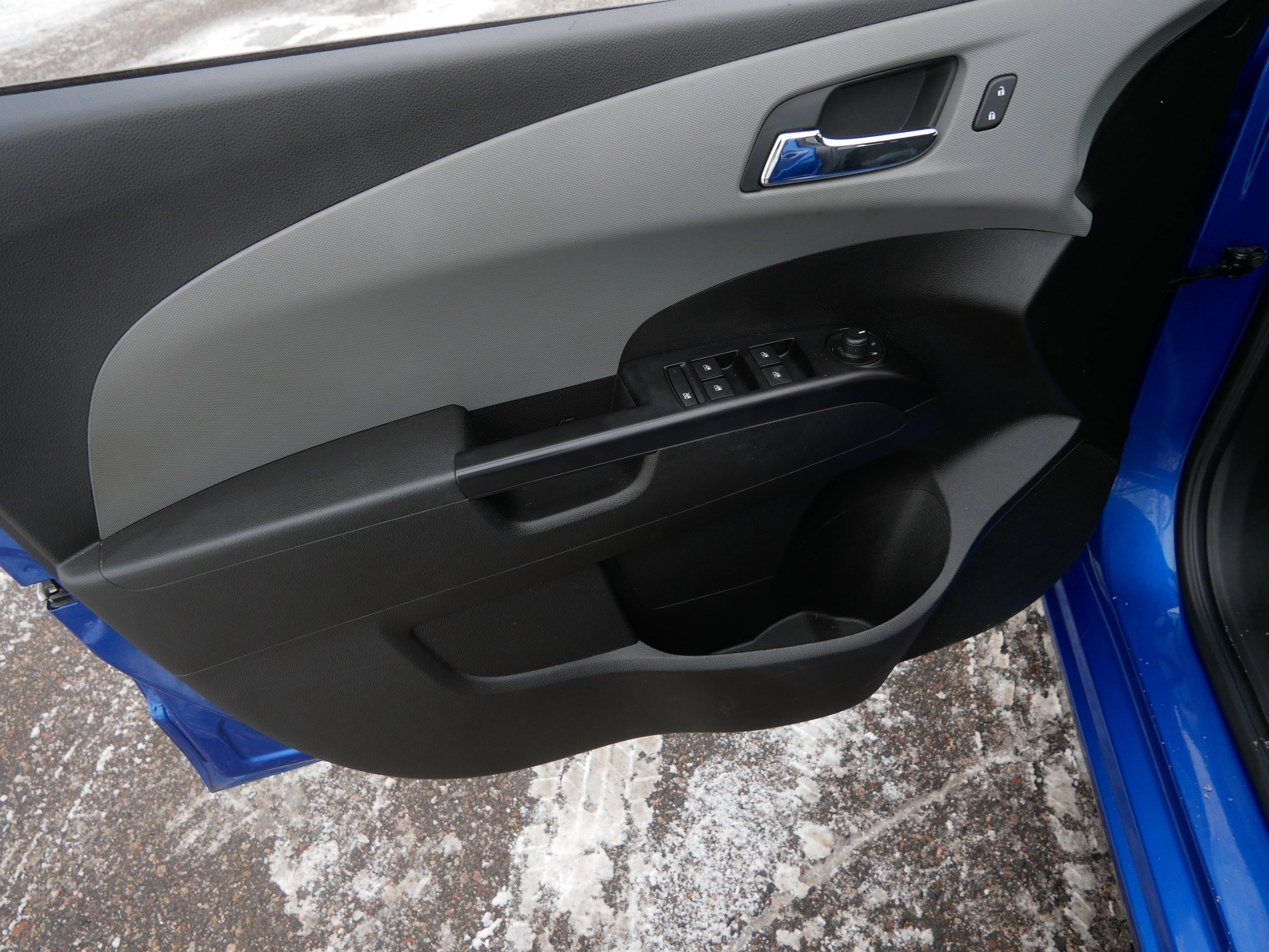 Used 2019 Chevrolet Sonic LT w/ Convenience Package image 15