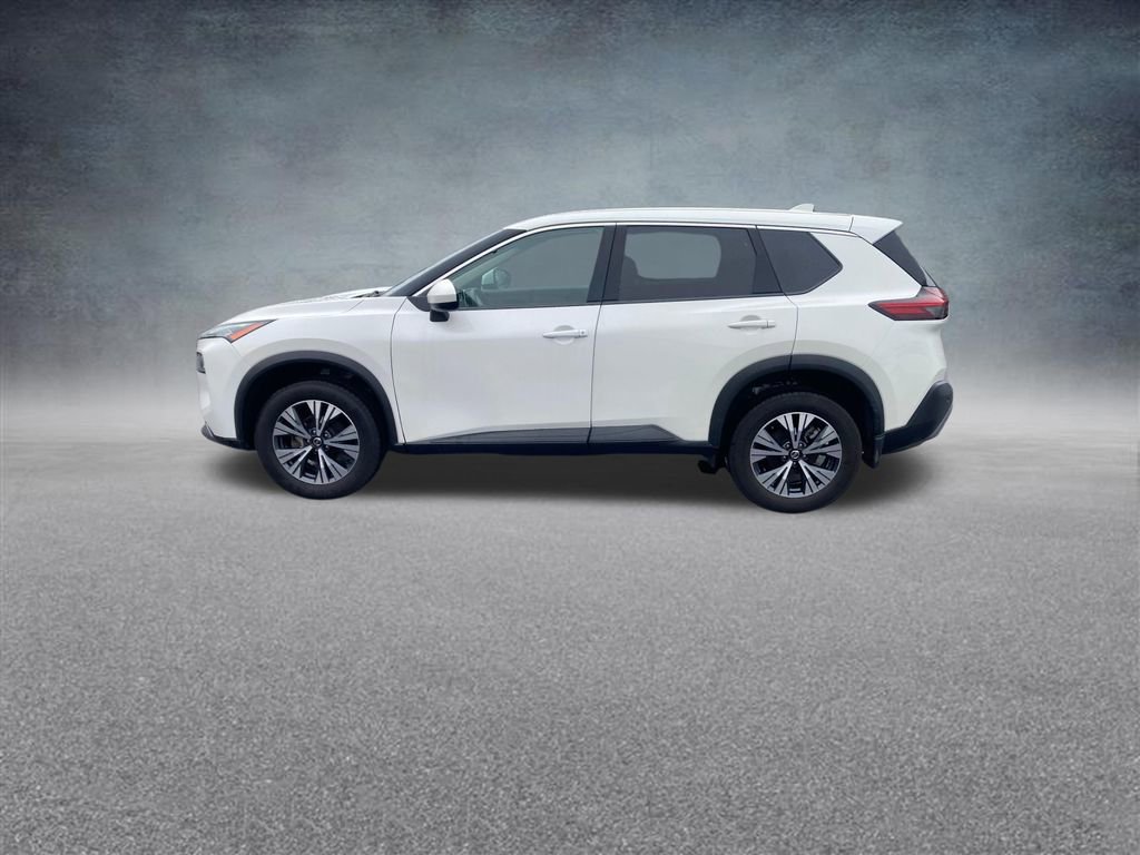 Used 2023 Nissan Rogue SV image 3