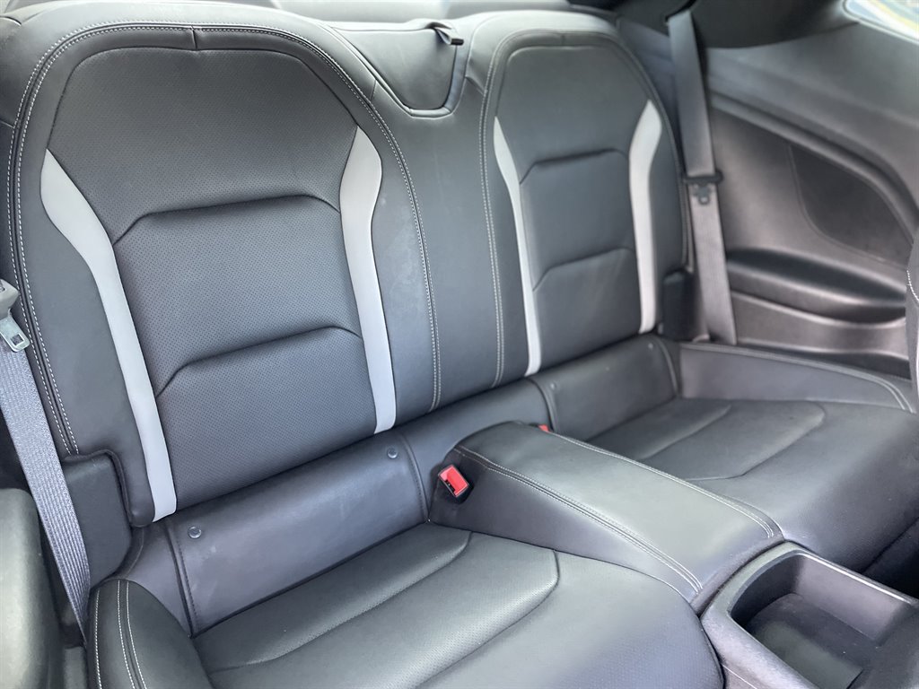 Used 2020 Chevrolet Camaro SS RWD image 18